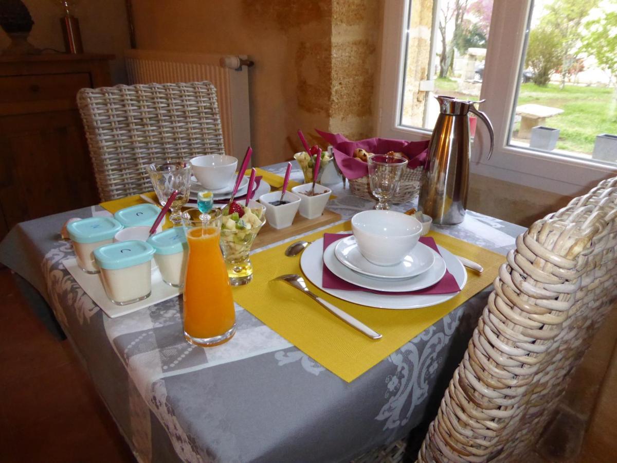 La Vigneraie De Laura Bed & Breakfast Sainte-Colombe  Exterior photo